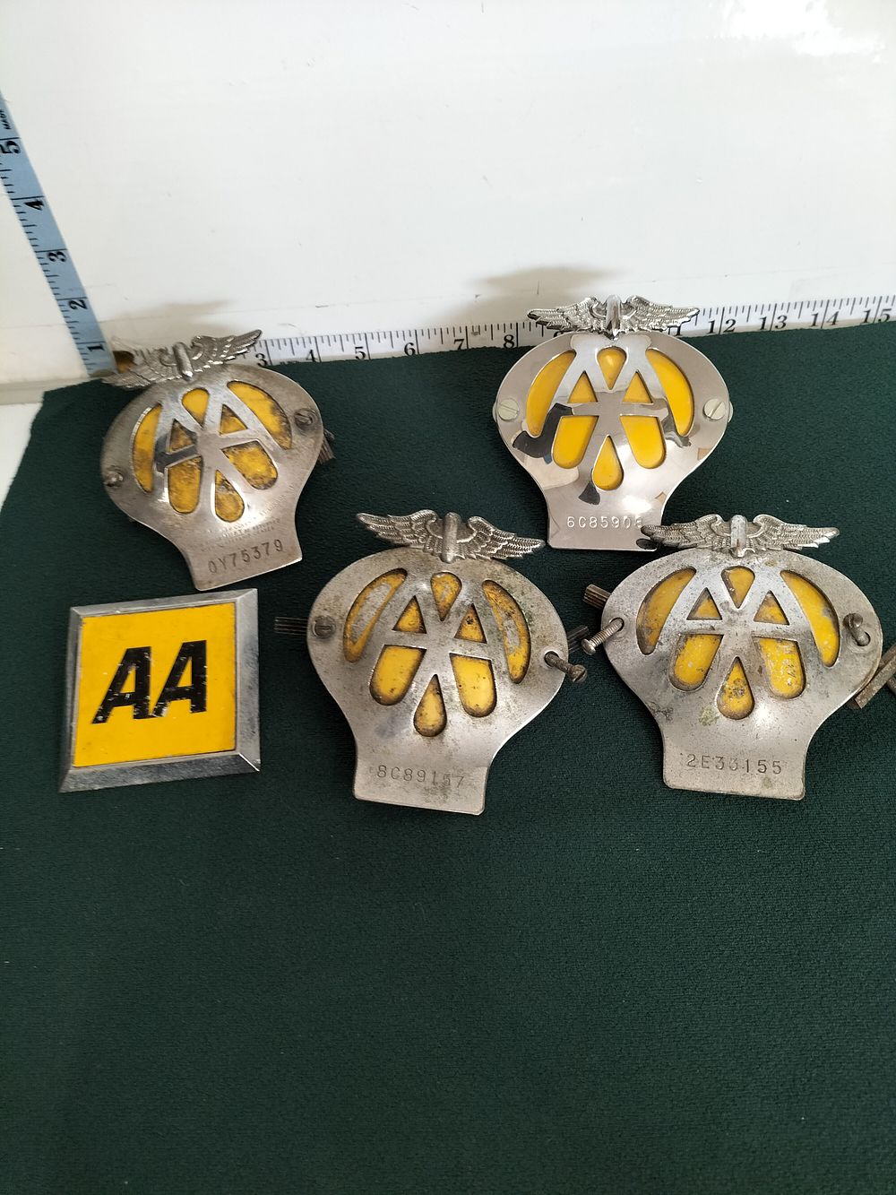 Lot 187 – A Collection of Mid-20th Century Automobile Association Vehicle Badges