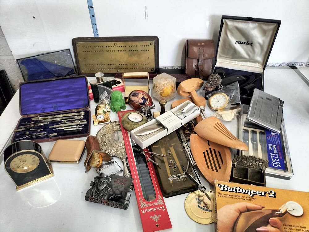 Lot 189 – An Assortment of 20th Century Collectibles, Drafting Instruments, and Horological Items