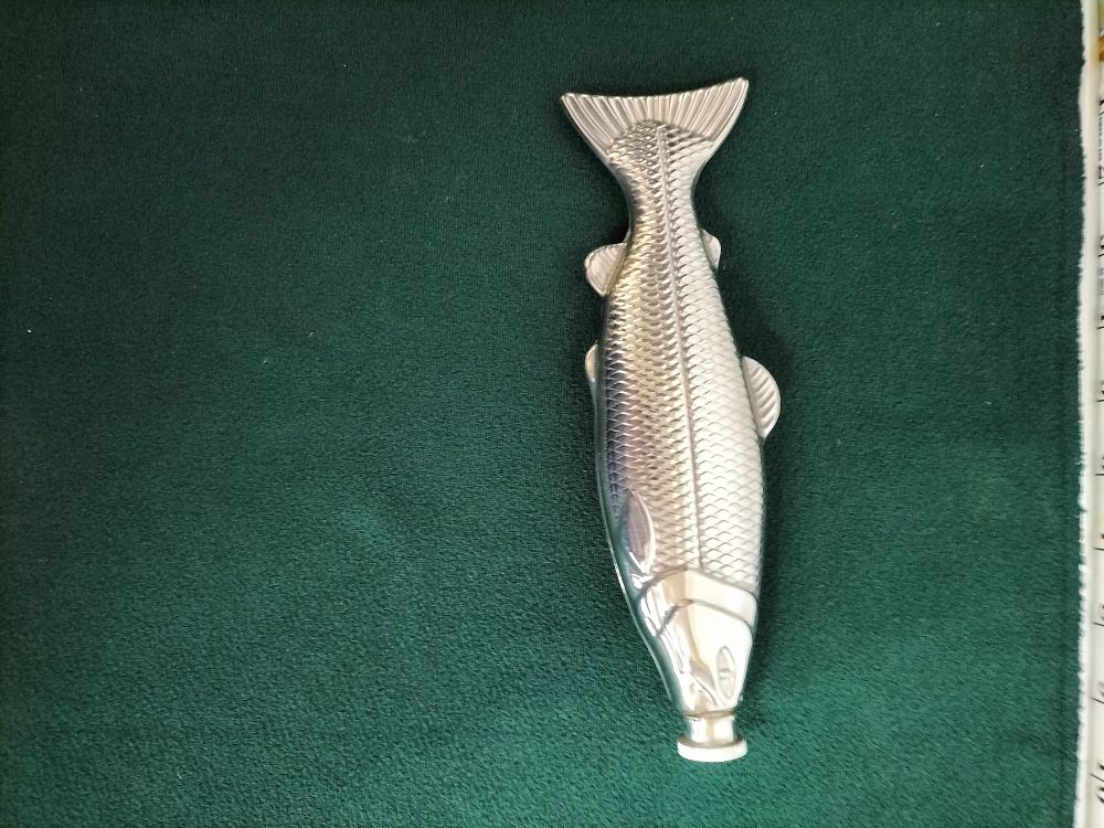 Lot 203 – A Novelty Stainless Steel Fish-Shaped Spirit Flask