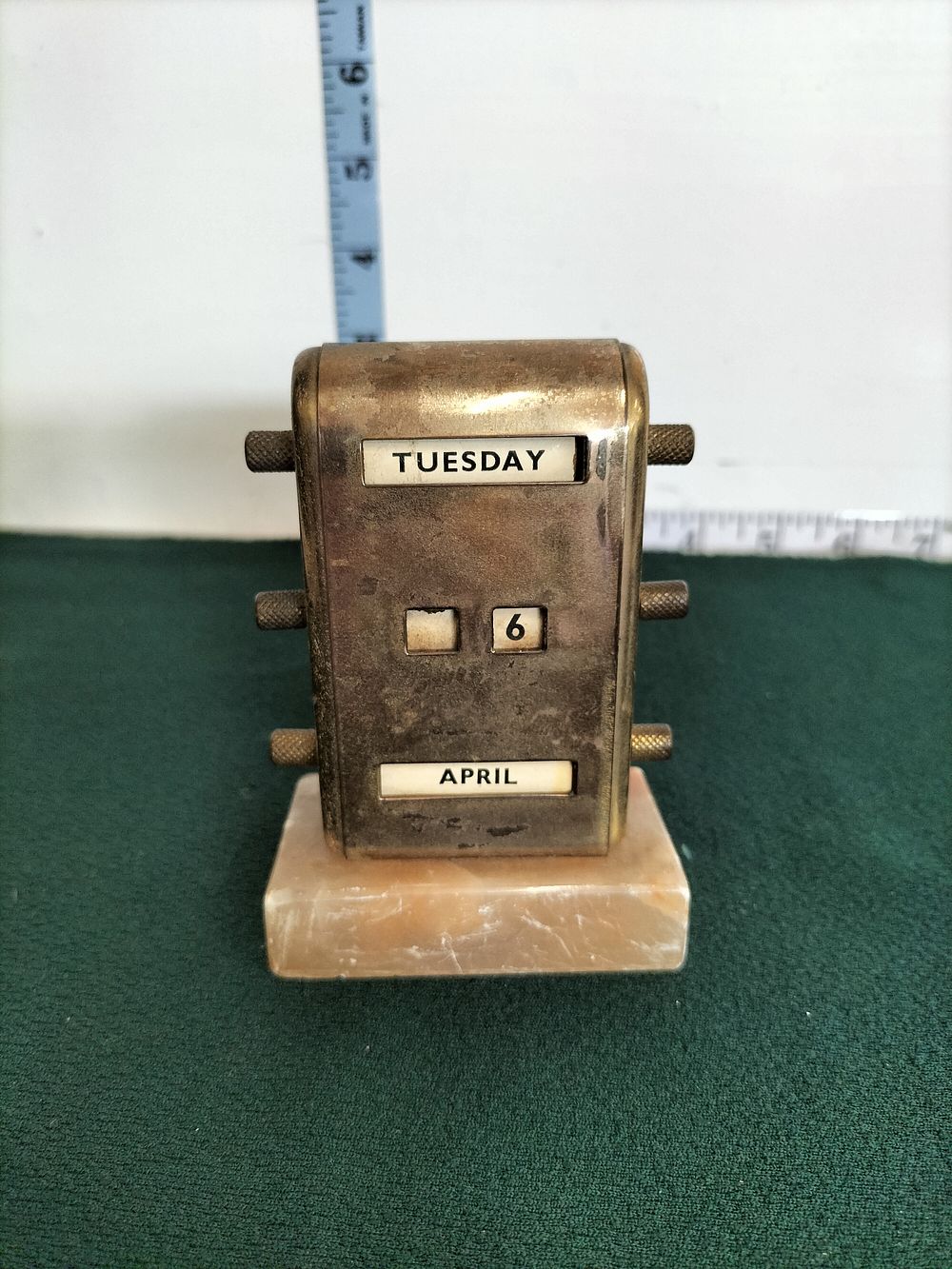 Lot 219 – Mid-20th Century Brass Toned Perpetual Desk Calendar on Stone Base
