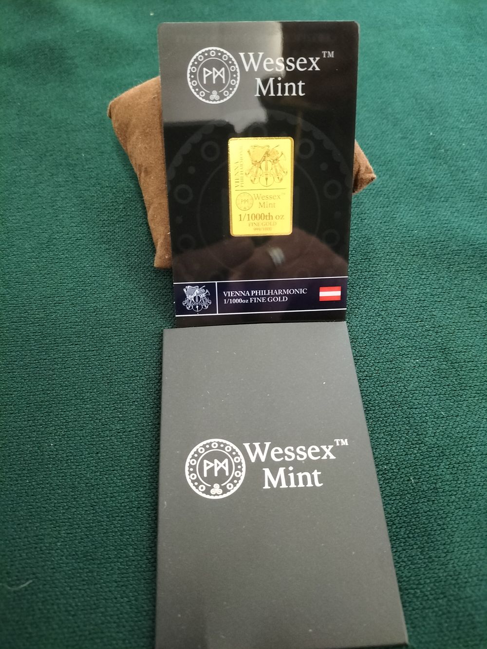 Lot 266 – Wessex Mint Vienna Philharmonic 1/1000th oz .999 Fine Gold Bullion Bar