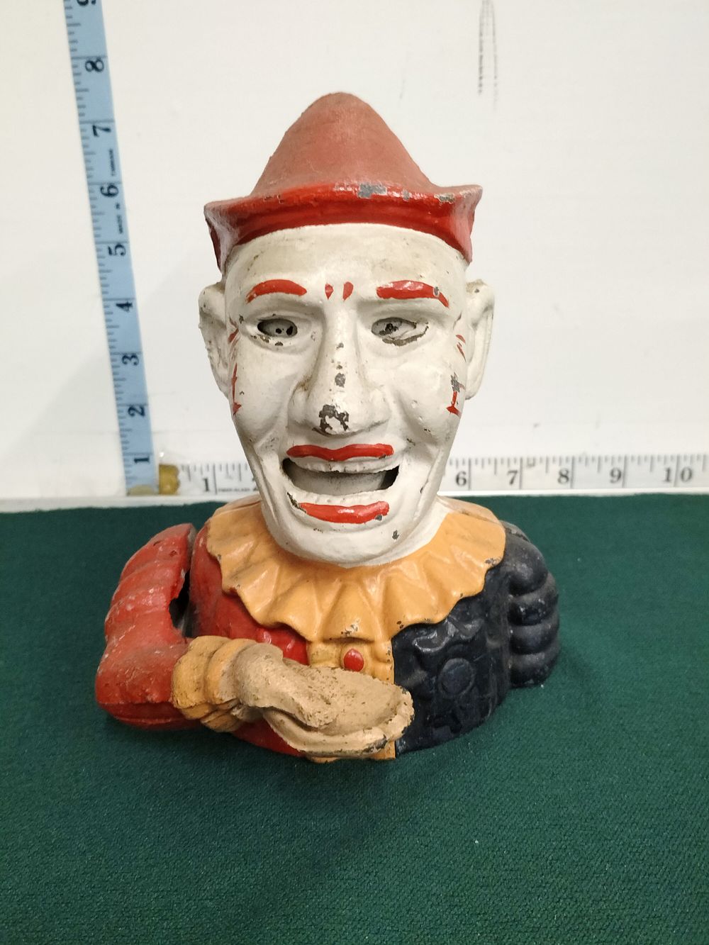 Lot 284 – Mechanical Clown Bank