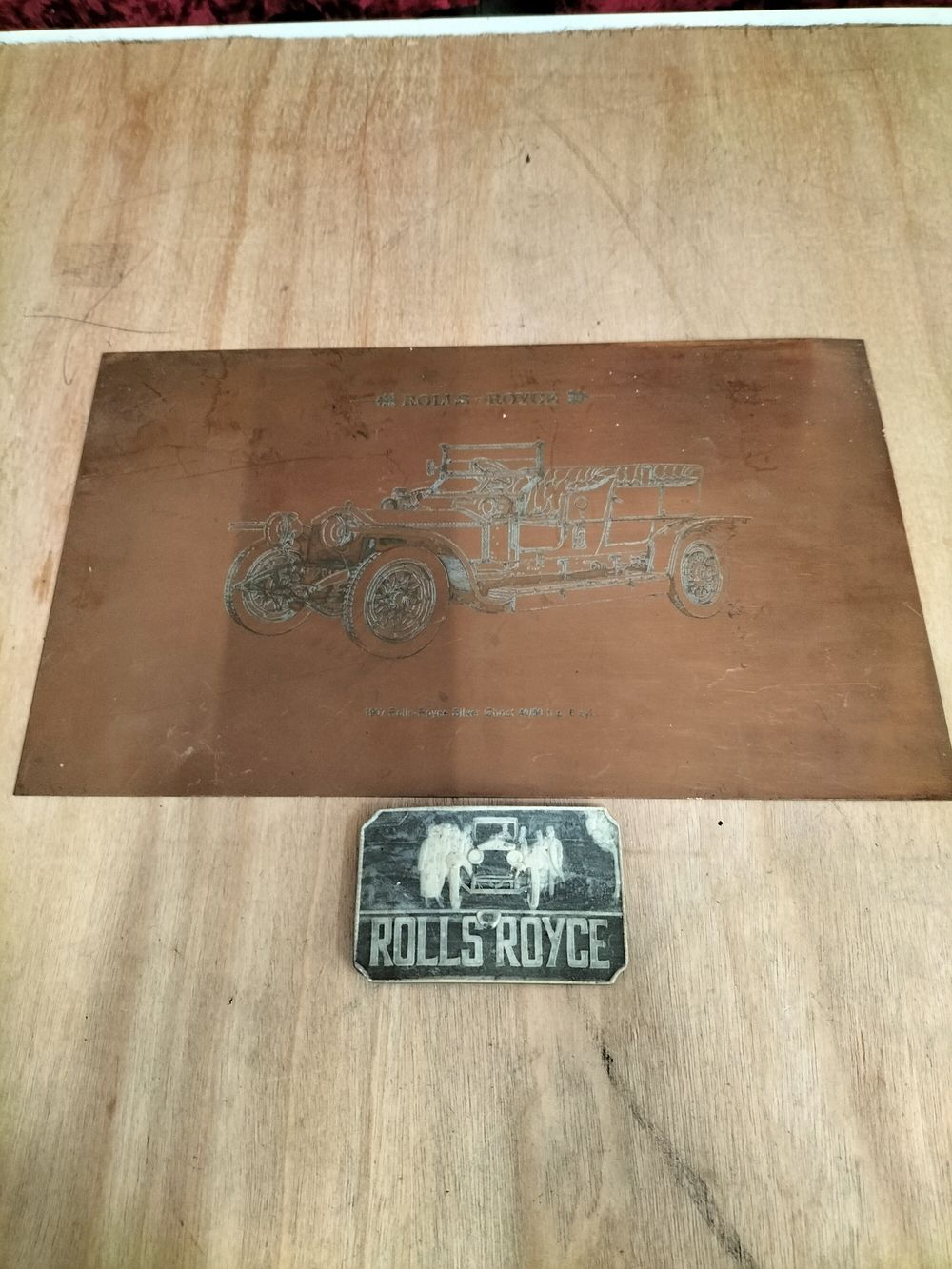 Lot 158 – Two Items of Rolls-Royce Automobilia comprising an Etched Plate and a Commemorative Badge