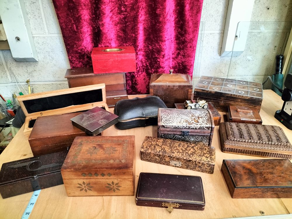 Lot 177 – A Collection of Decorative Wooden, Leather, and Metal Boxes and Caskets