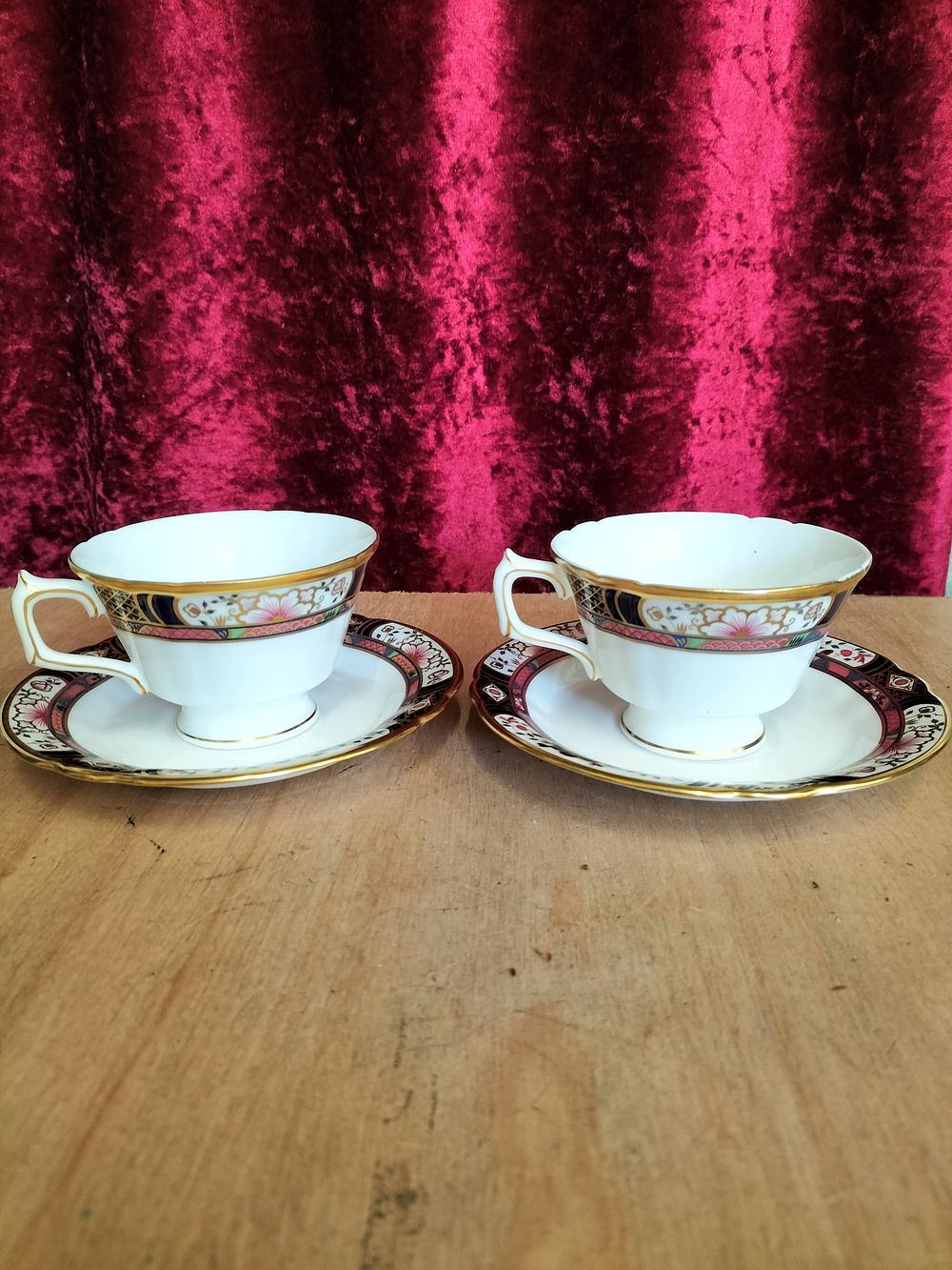 Lot 184 – A Pair of Royal Crown Derby Chelsea Garden Fine Bone China Teacups and Saucers