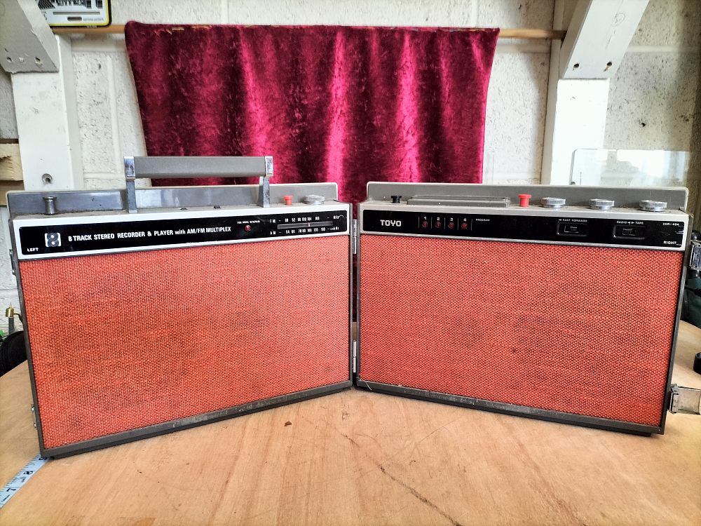 Lot 201 – Toyo Model CHR-404 Portable 8-Track Stereo Recorder and Player with AM/FM Radio