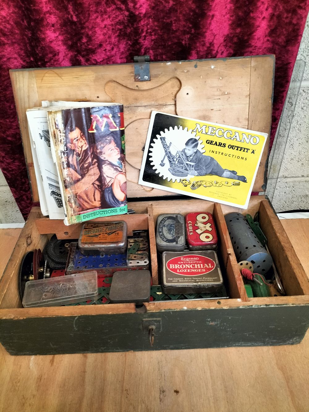 Lot 207 – A Collection of Vintage Meccano Construction Components and Accessories in a Wooden Storage Chest