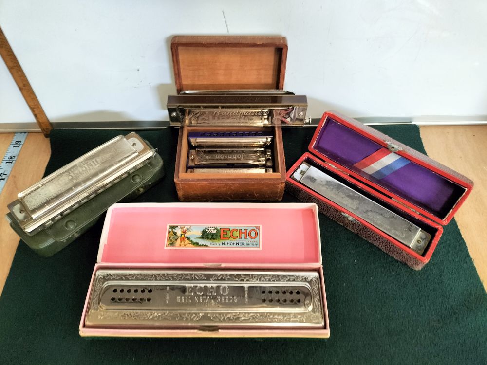 Lot 195 – A Collection of Vintage Harmonicas Including M. Hohner and Bandmaster Models