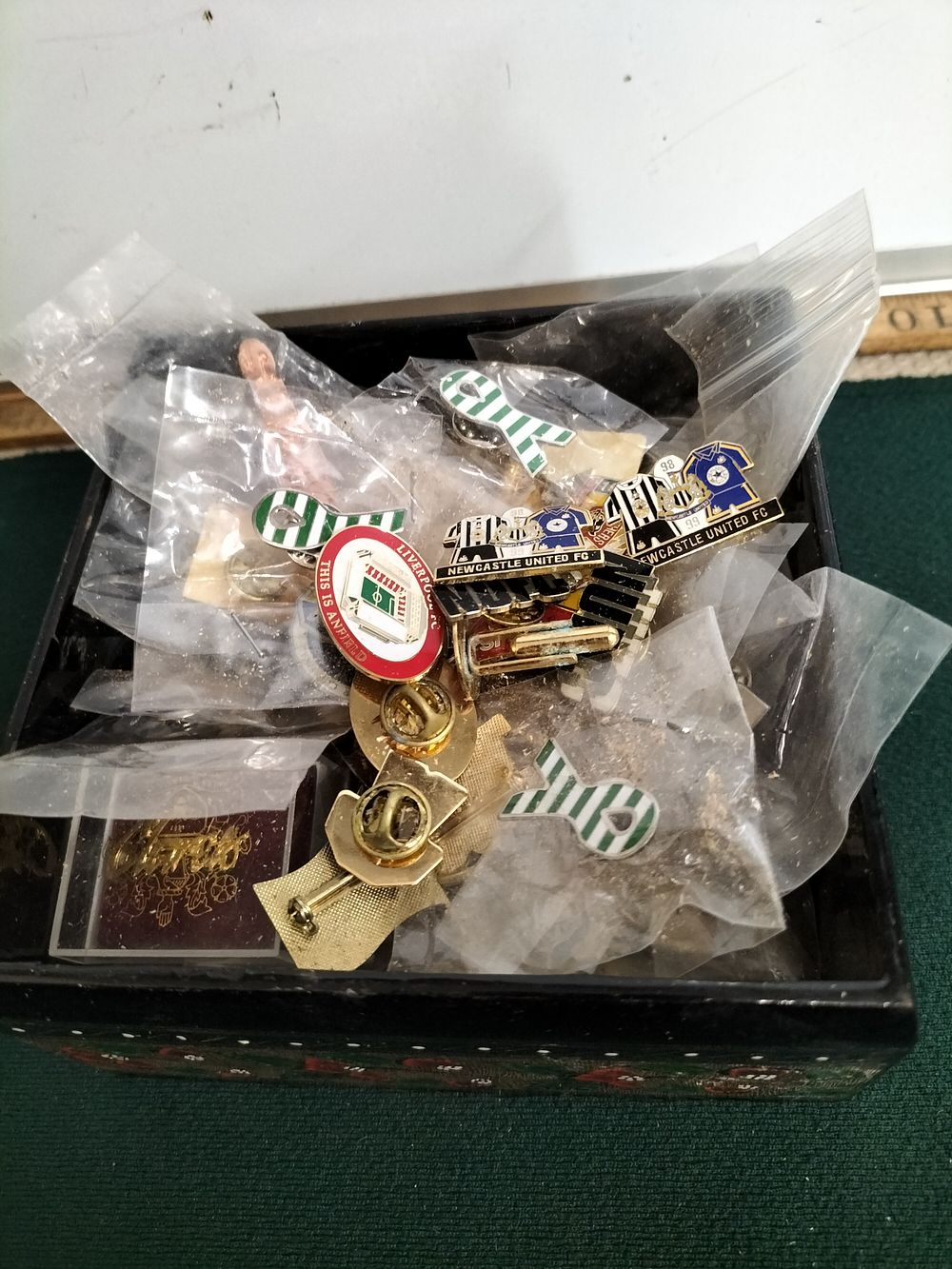 Lot 163 – A Collection of English and Scottish Football Club Enamel Lapel Pins and Memorabilia