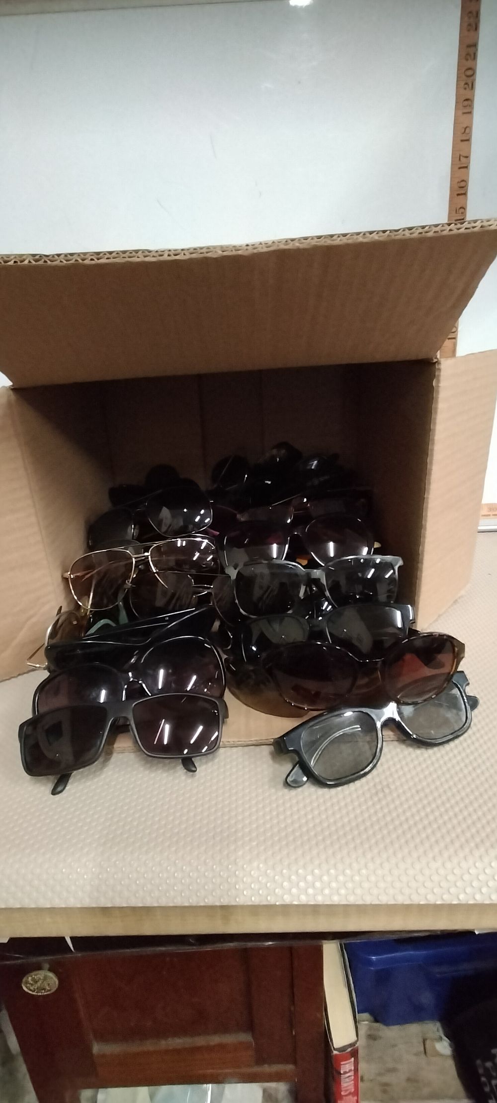 Lot 164 – A Collection of Assorted Sunglasses and Vintage Decorative Collectibles