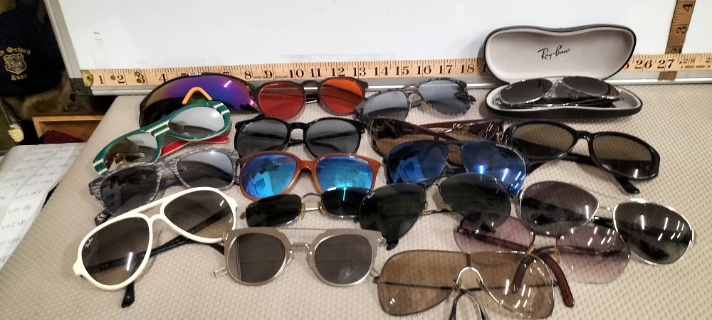 Lot 167 – An Assortment of Contemporary and Vintage Style Sunglasses including Ray-Ban