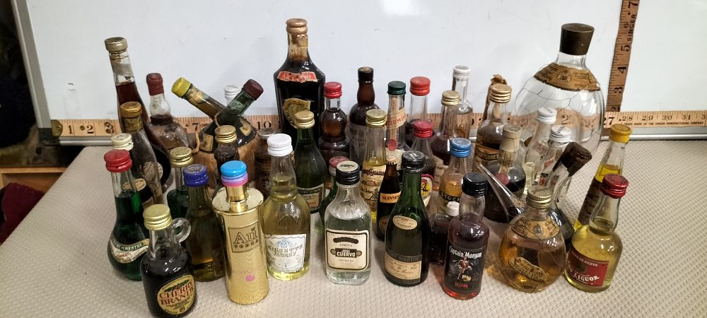 Lot 186 – A Collection of Vintage Miniature Spirits and Liqueur Bottles