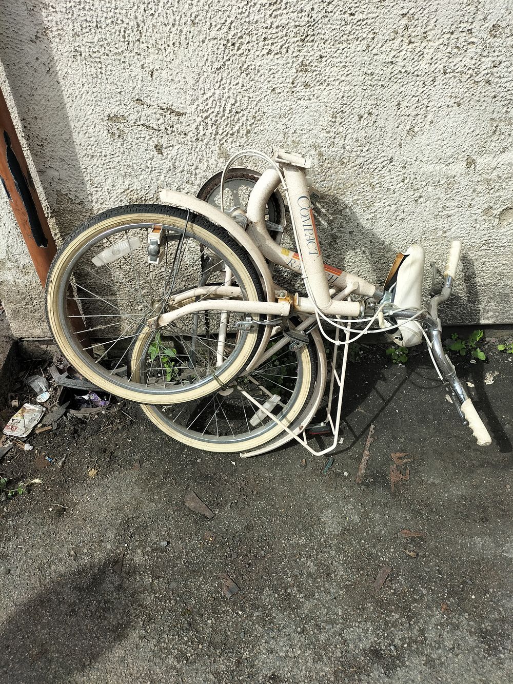 Lot 203 – Vintage Raleigh Compact Folding Bicycle