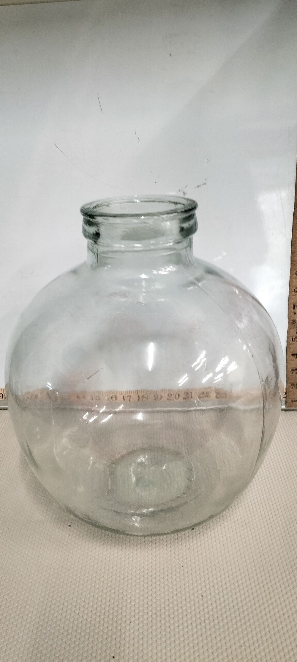 Lot 155 – Large Antique English Victorian Glass Storage Jar