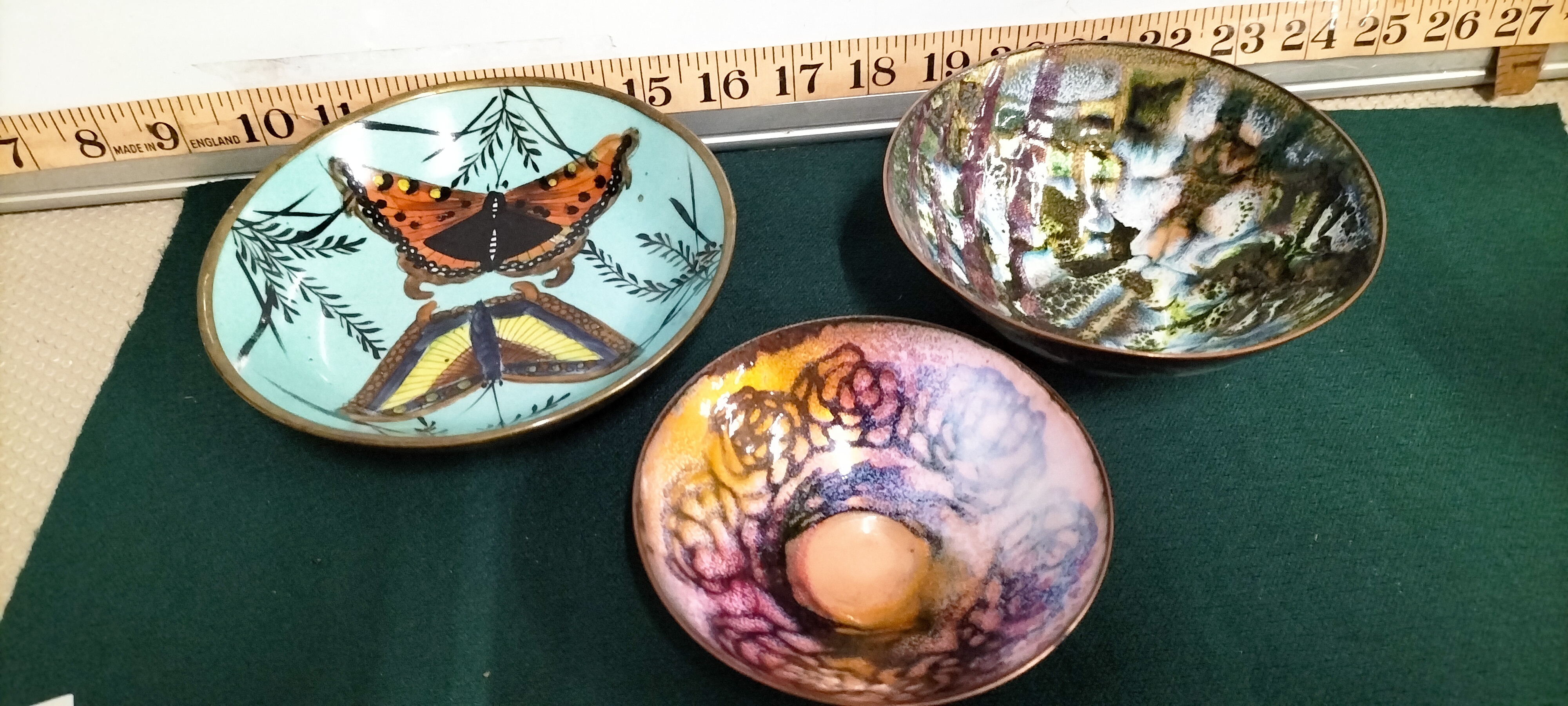 A Trio of Decorative Items Comprising a Chinese Porcelain Plaque and Two Enamelled Copper Bowls