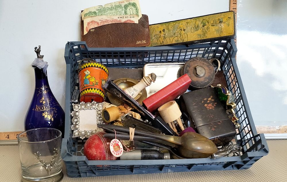 Lot 159 – A Collection of Vintage Collectibles including Currency, Glassware, and Tins