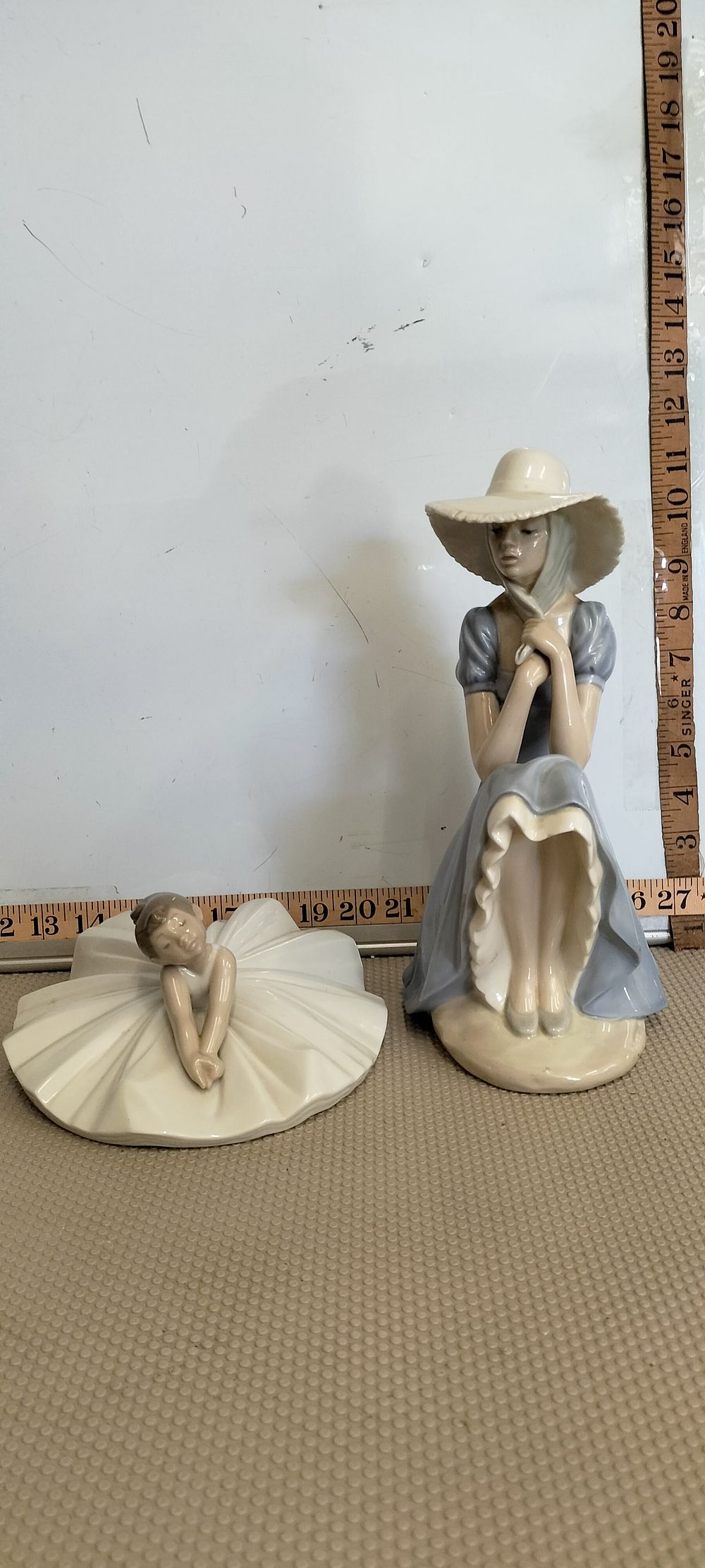Lot 172 – Two Glazed Porcelain Figurines Attributed to Nao by Lladro