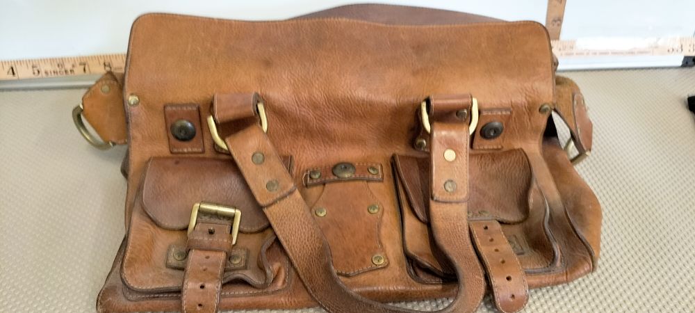 Lot 175 – Mulberry Roxanne Oak Grained Leather Messenger Bag