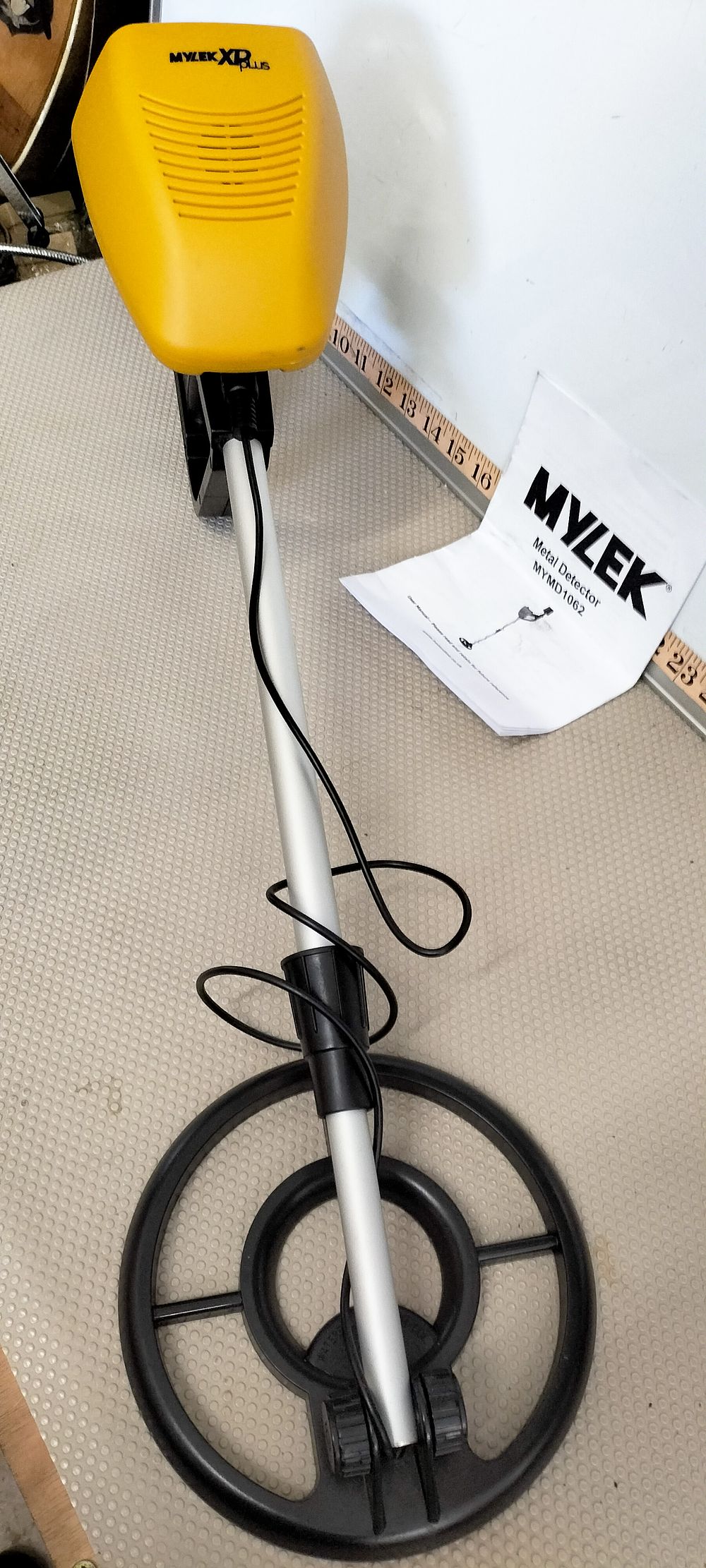 Lot 176 – Mylek XP Plus Metal Detector Model MYMD1062