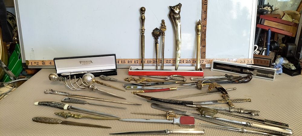 Lot 183 – A Collection of Vintage and Contemporary Letter Openers and Desk Accessories including Sword and Novelty Designs