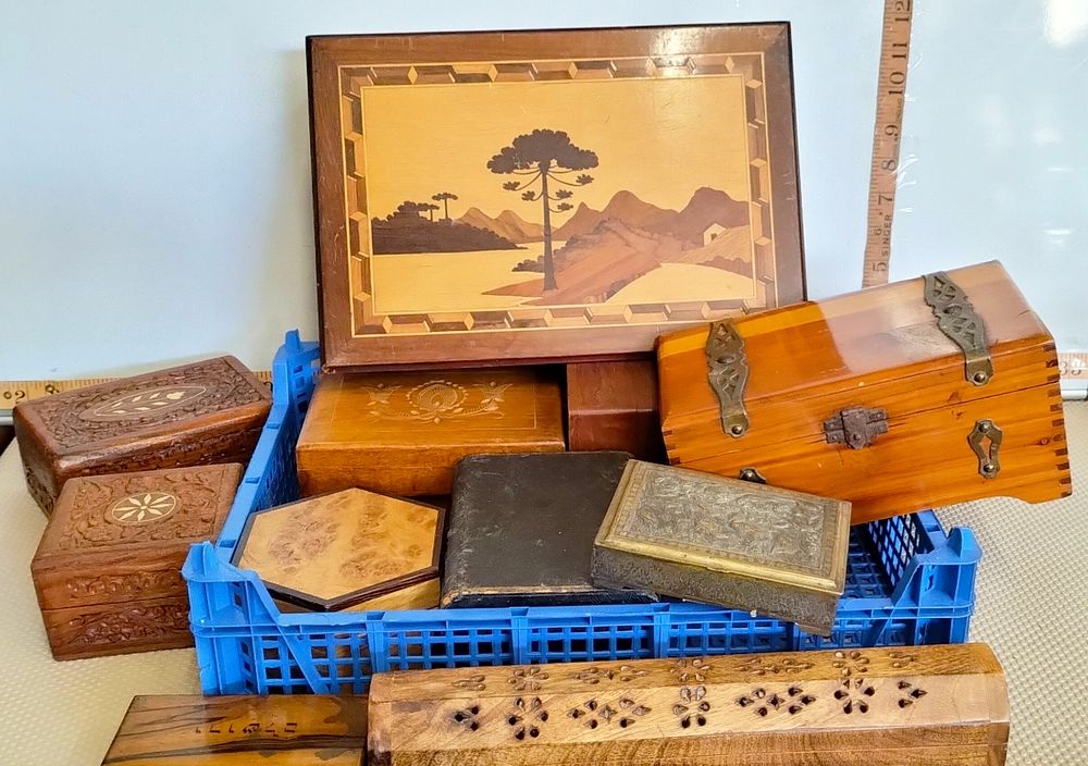 Lot 190 – A Group of Mixed Decorative Boxes and a Marquetry Panel