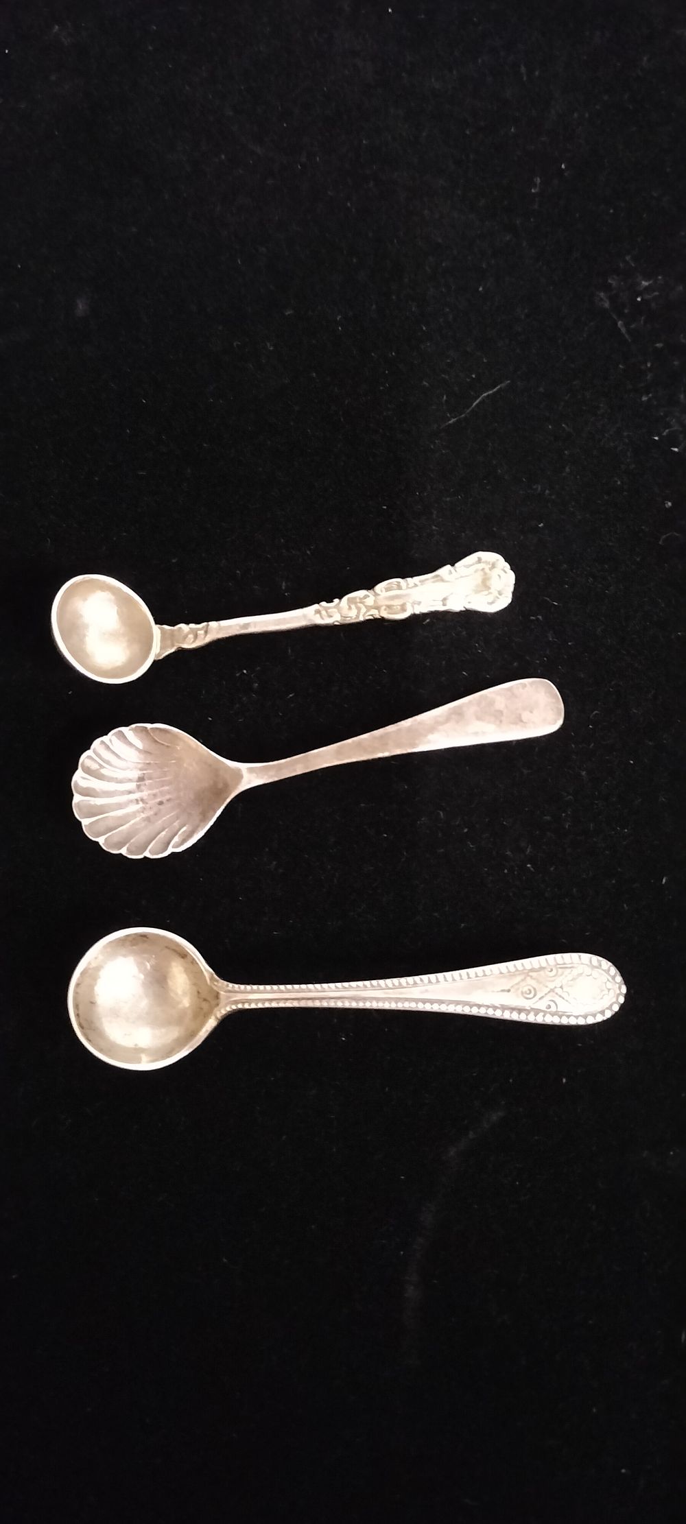 Lot 179 – A Trio of Assorted Antique Silver Salt Spoons