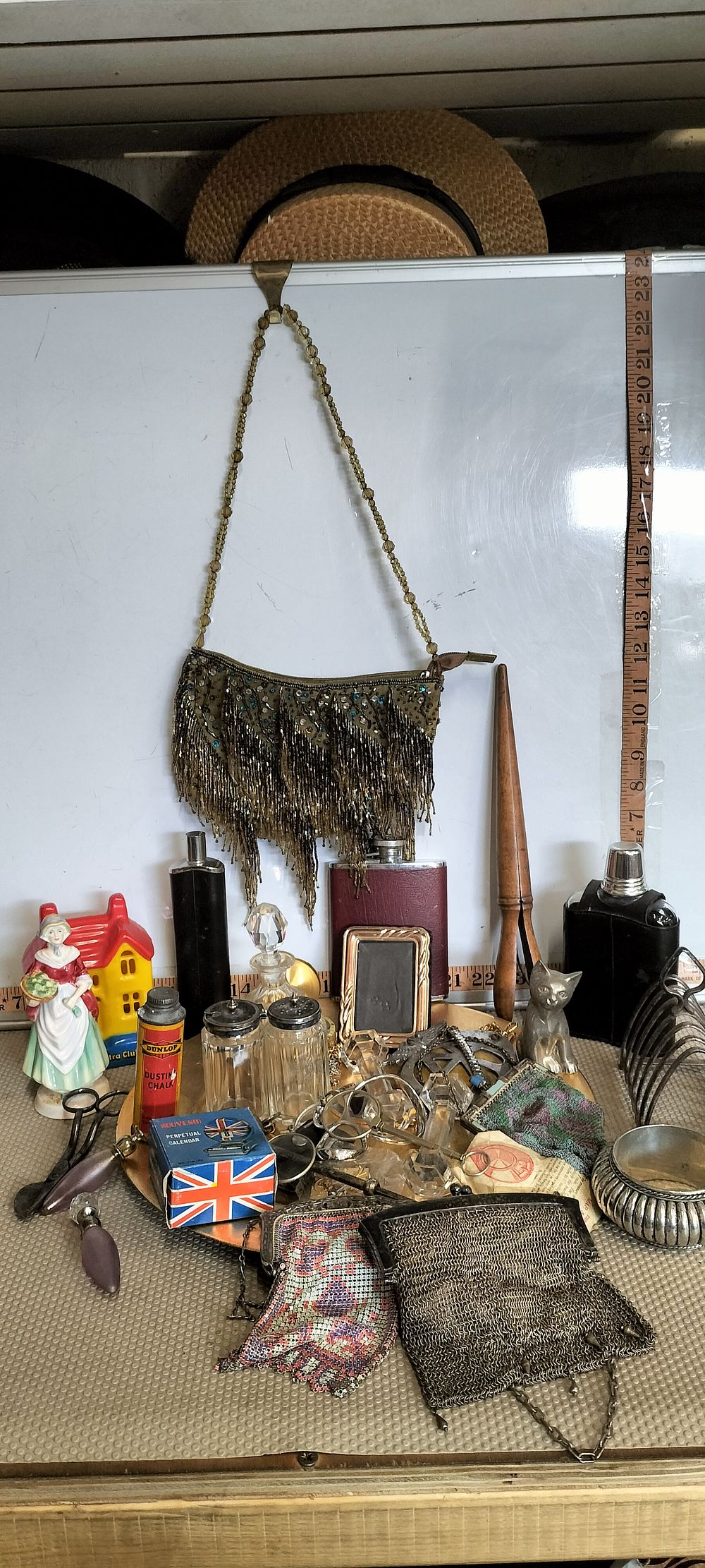Lot 239 – A Collection of Vintage Handbags Glassware and Advertising Collectibles
