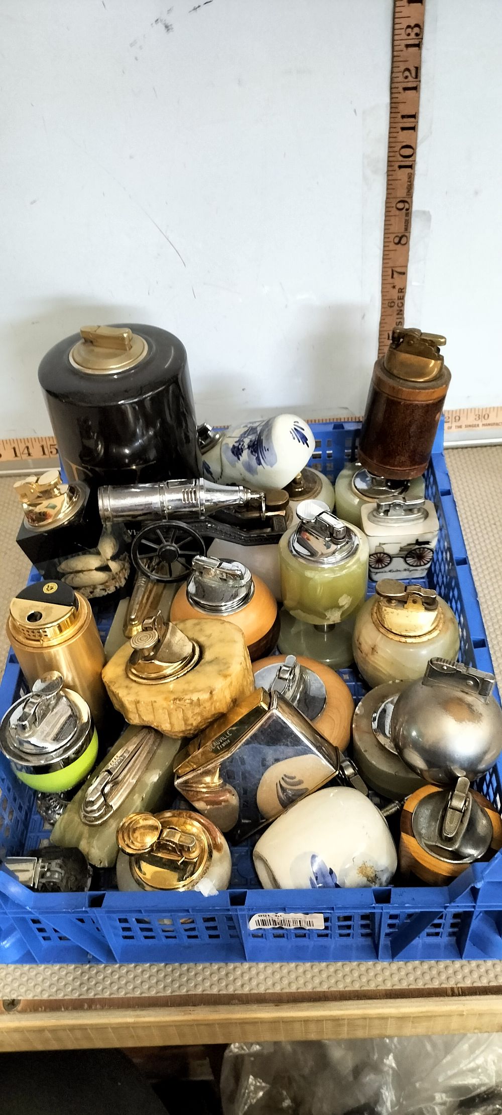 Lot 258 – An Assortment of Ceramic Onyx and Wood Table Lighters