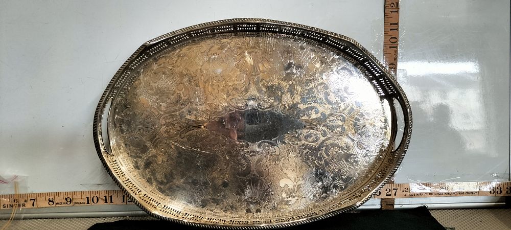 Lot 177 – A Silver Plated Chased Pierced Gallery Tray