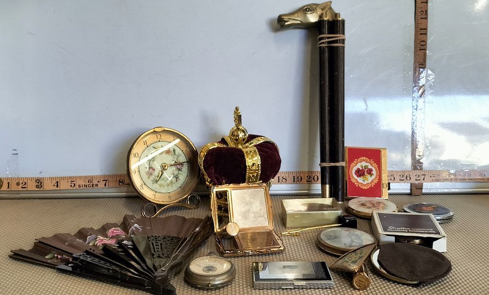 Lot 164 – A Collection of Stratton, Accessories and Brass Novelty Items