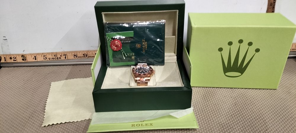 Lot 183 – A Gold tone Super clone Rolex GMT-Master II Root Beer Style Wristwatch