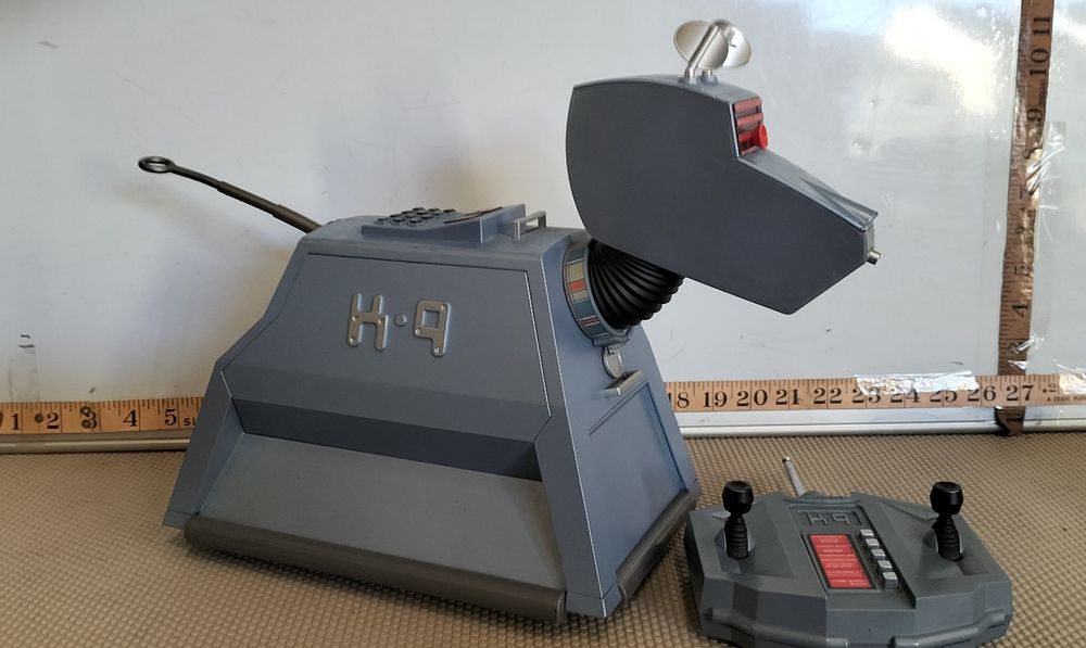 Lot 7 – A Radio Controlled Doctor Who K-9 Interactive Robot