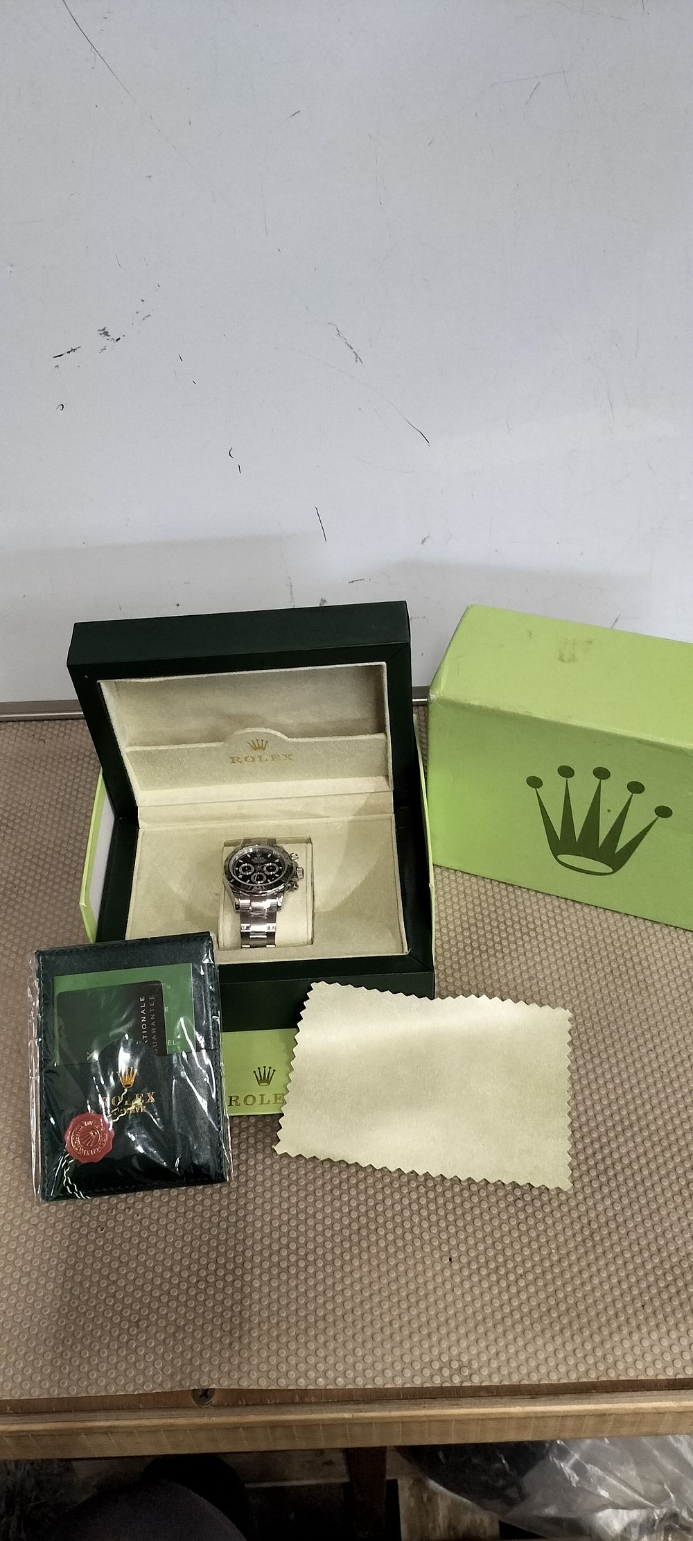 Lot 17 – Rolex style Cosmograph Daytona Stainless Steel Wristwatch with Box and Papers