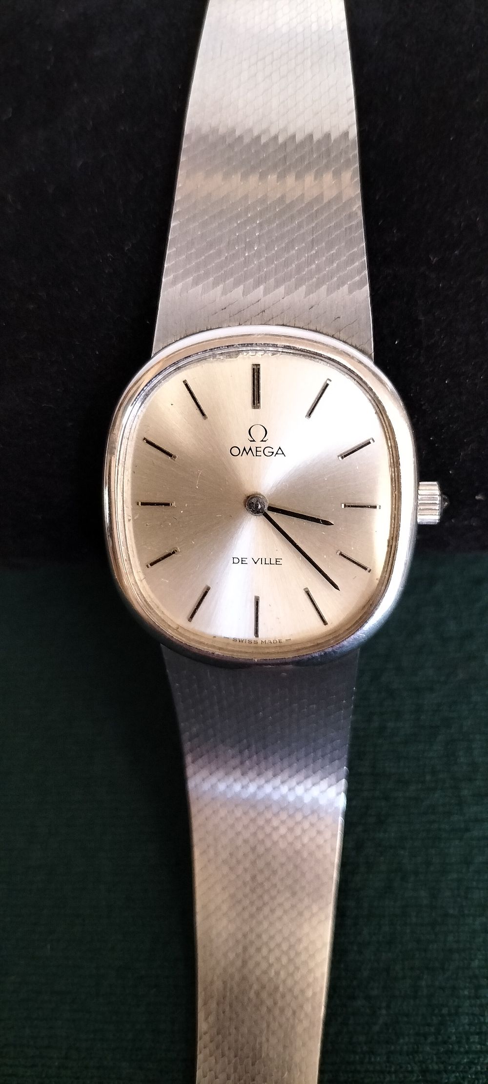 Lot 18 – Omega De Ville Silver Mesh Bracelet Wristwatch, 1980