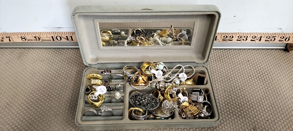 Lot 72 – An Assortment of Gold and Silver Dress Rings and Jewellery