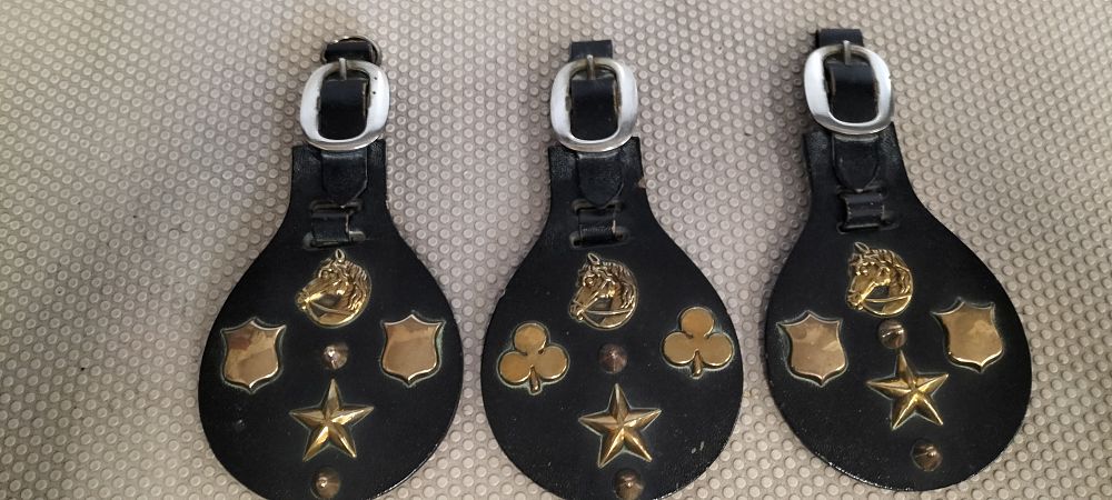 Lot 154 – A Trio Of Leather Horse Brass Martingales With Brass Motifs
