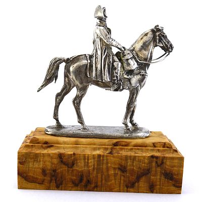 Статуэтка "Наполеон на коне". Серебро 925 пробы. Дерево. Ручная работа. 
Размеры статуэтки без 
