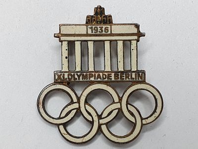 Официальный значок участника "XI Летние олимпийские игры".
1936 год. Берлин. Германия. Металл. 