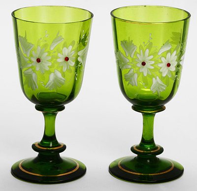 Пара бокалов из цветного стекла. Стекло, ручная роспись эмалью. 
Предположительно : конец XIX - 