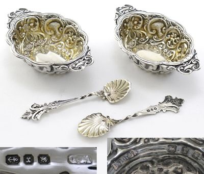 Две фигурные вазочки для специй с ложками. Серебро 925 пробы. 1897 год. Англия. город 