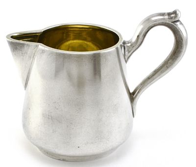 Молочник (сливочник) мастерской Хлебникова. 1895 год. Серебро 84 пробы. Внутреннее золочение. 