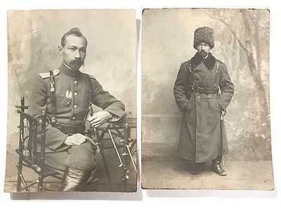 Два фото офицера Русской императорской армии. 29 ноября 1914 года. Размеры - 13,9 х 9 см.