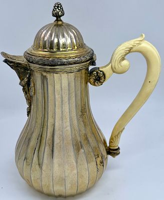 Кофейник. Германская империя, конец XIX в., фирма "GEBR: FRIEDLANDER". Серебро 800 пробы