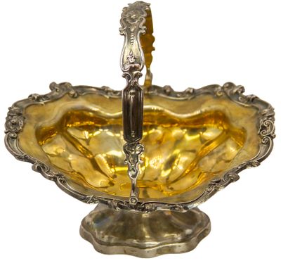 Вазочка для кондитерских изделий. Россия, Санкт-Петербург, 1861 год. Серебро 84 пробы 