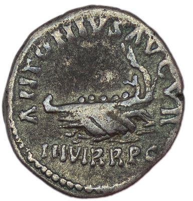 Денарий. Римская империя. Марк Аврелий и Луций Вер (161-180 гг.). Денарий. Серебро. Вес 3,18 г. 