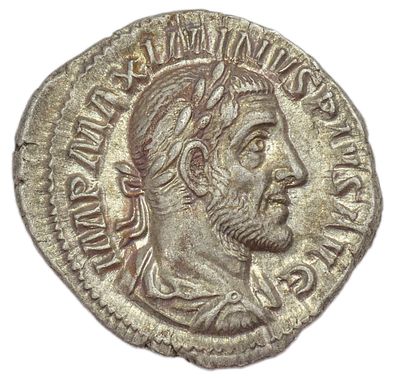 Денарий. Римская империя. Максимин I Фракиец (235-238 гг.). Денарий. Серебро. Вес 3,27 г. 