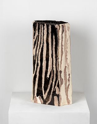 Ольга Маркова. Ваза &laquo;Береза&raquo;. Авторская керамика, шамот, глазурь, ручная лепка, высота 41 см 