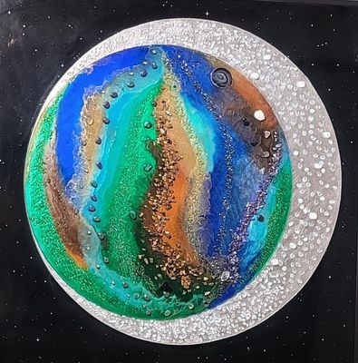 Татьяна Нагирная. Сириус А + Сириус В. Эпоксидная смола, акрил, колеры. Аметисты, тигровый глаз 