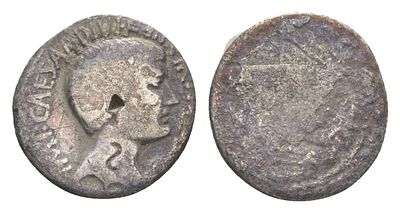 Римская Республика денарий 36 г. до н.э. (артикул 662-15). Октавиан, IMP CAESAR DIVI F III VIR