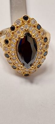 טבעת כסף וזהב מרהיבה ואיכותית חדשה מחנות 
עשויה כסף סטרלינג 925 חתום טבעת כסף בציפוי זהב 14 